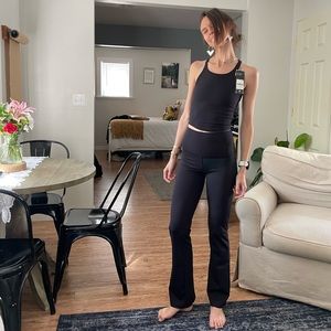 🛍️🚨Oysho Comfort Flare Trousers & Tank Top Set🚨🛍️